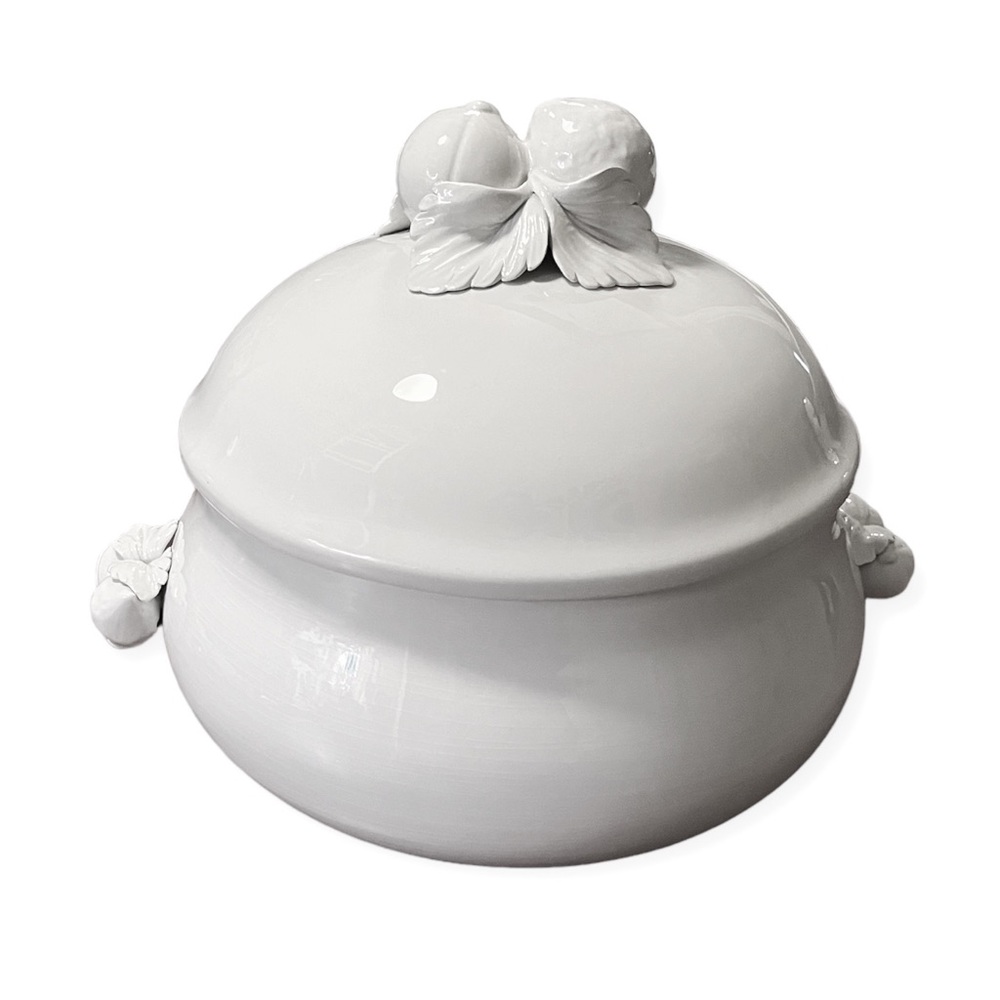 RARE Williams Sonoma Italian Blanc De Chine Lemon Finial Tureen w/Lid, Bowl